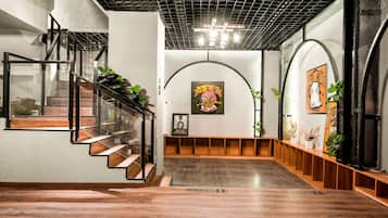 Sala de estar en el lobby