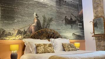 Minibar, in-room safe, free WiFi, bed sheets