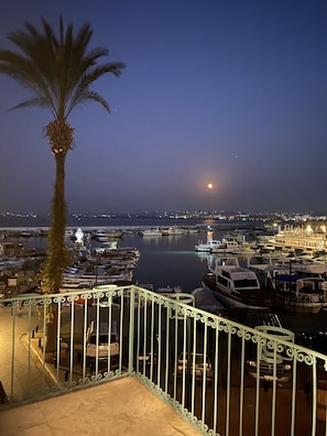 Exterior - Dar Alice (Tyre)