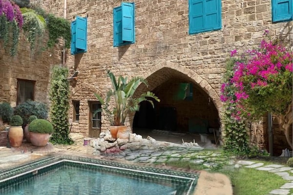 Bañera de hidromasaje exterior