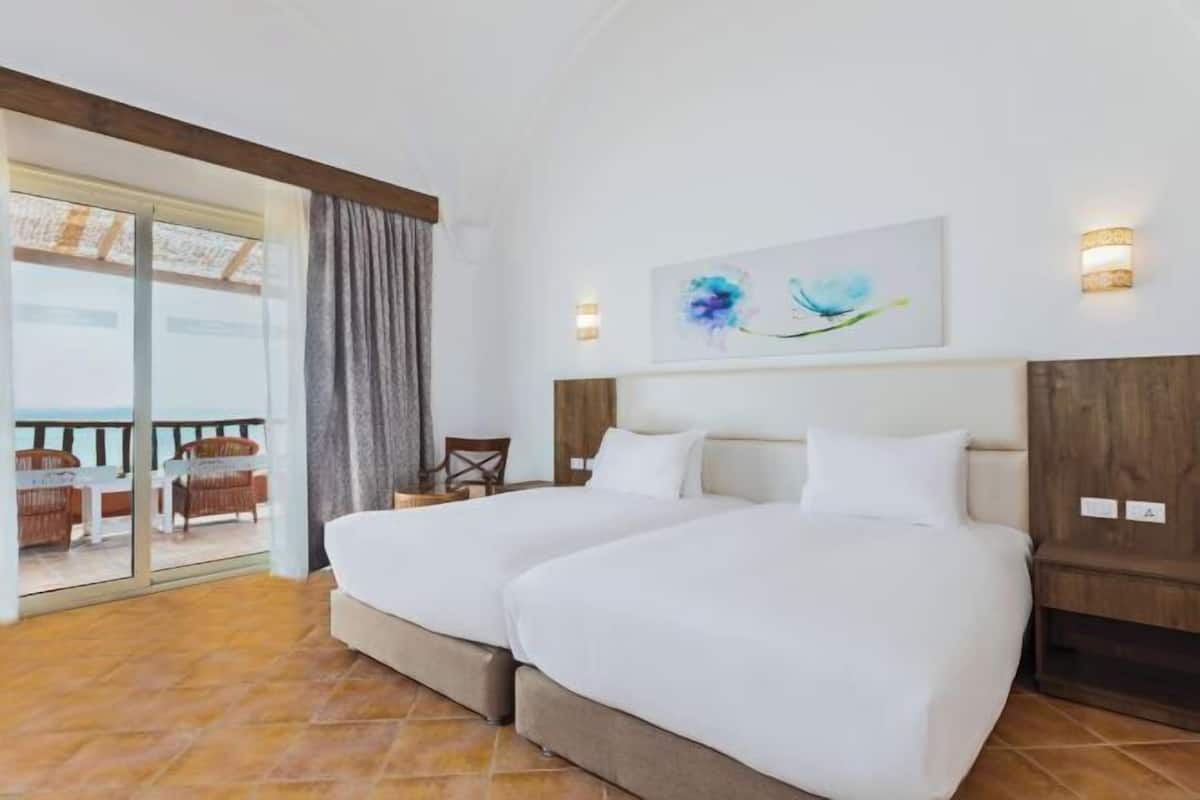 1 bedroom, minibar, in-room safe, blackout curtains