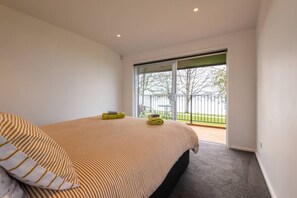 5 Schlafzimmer, Bügeleisen/Bügelbrett, Reisekinderbett, kostenloses WLAN