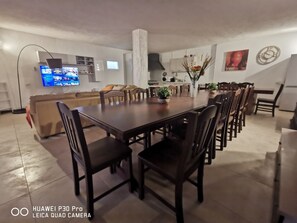 Dining - 150 sq. m. apartment in villa with private pool and Jacuzzi (Fabrica di Roma)