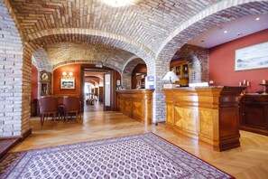 Reception - Hotel Dvorac Jurjevec (Lekenik)