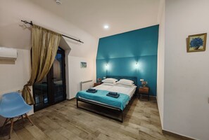 Deluxe Double Room | Premium bedding, desk, laptop workspace, iron/ironing board - Blur Inn Gallery Hotel (Yerevan)