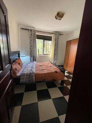 2 Schlafzimmer, Bügeleisen/Bügelbrett, kostenloses WLAN, Bettwäsche