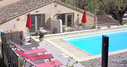 Gßte de la Méouge, 2 pers. piscine, accÚs direct à la riviÚre La Méouge