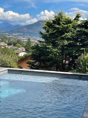 Outdoor pool, a heated pool