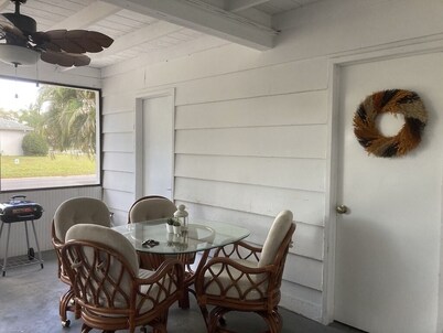 Sunset Villa by Ringling and Lido Key and St Armand Circle