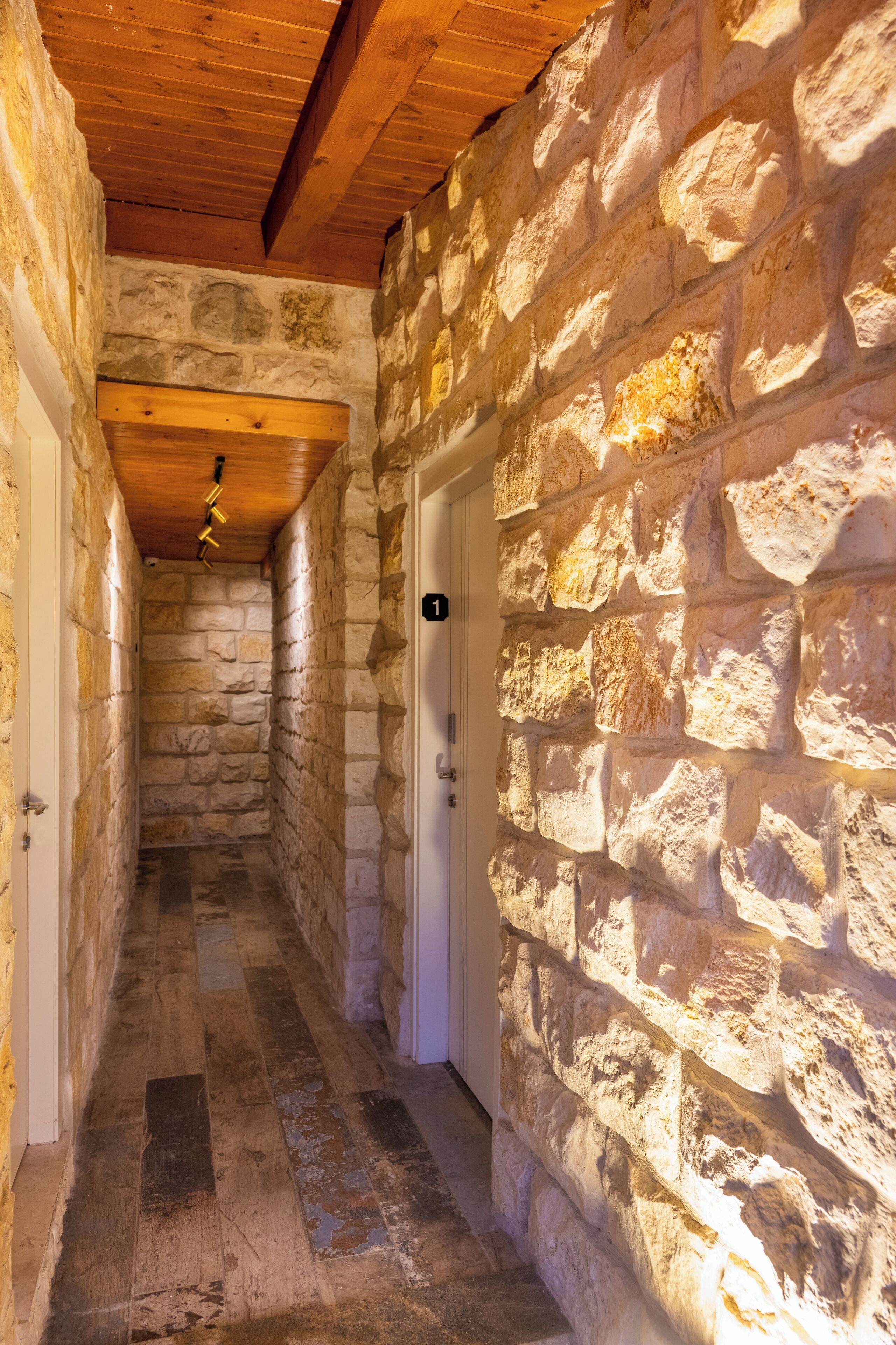 Standard Room, City View | 1 bedroom, minibar, individually decorated, individually furnished