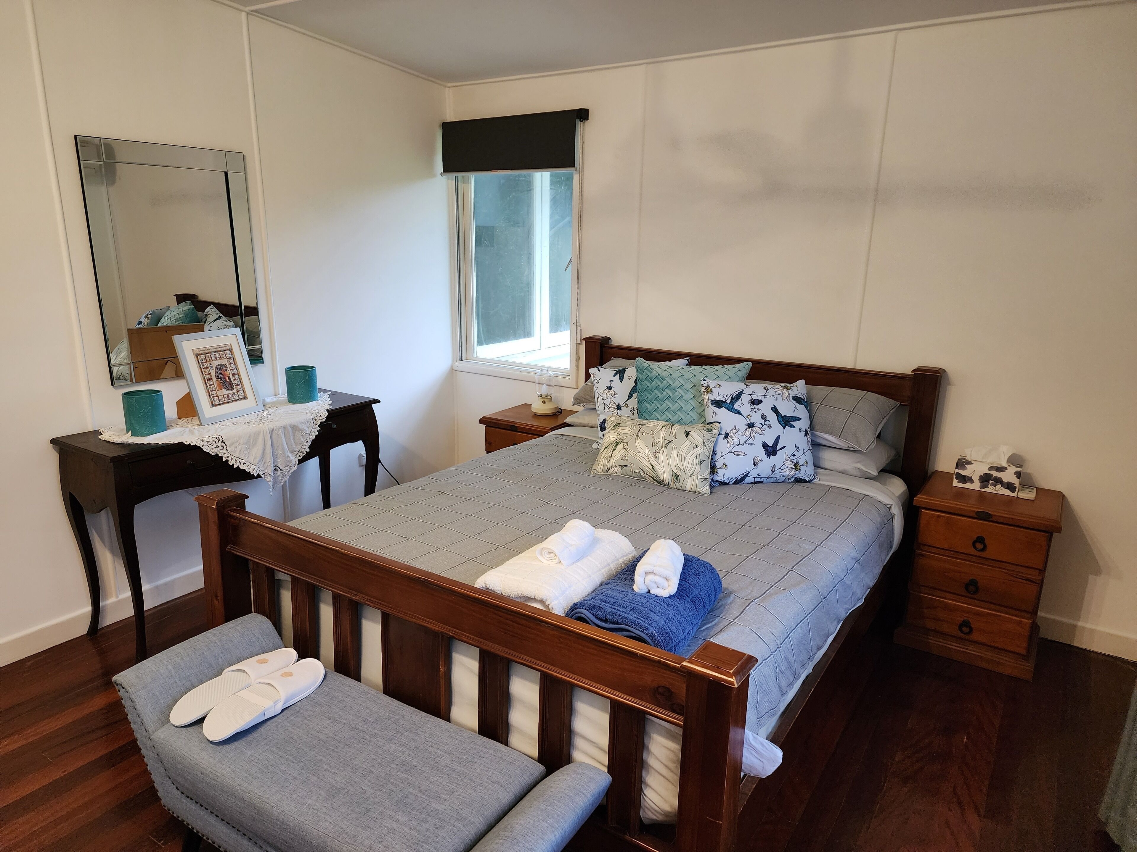 3 bedrooms, iron/ironing board, travel cot, free WiFi