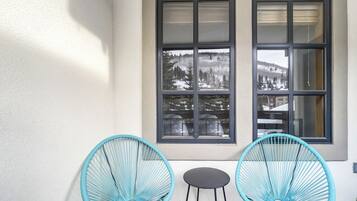 Condo, 1 Bedroom | Property grounds