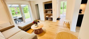 "Mein_Lieblingsplatz" - Modern, bright vacation apartment with large garden