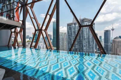 Scarletz KLCC Apartments By Soulasia