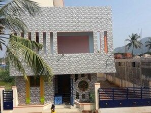 Exterior - Holly place and family friendly villa with garden (Tiruvannamalai)