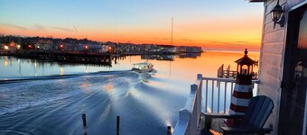 Bays Landing -Dynamic Waterfront Views-Townhouse -LINENS ANDTOWELS PROVIDED