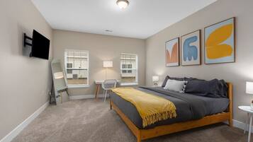 2 bedrooms, desk, iron/ironing board, travel crib