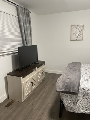 2 chambres, fer et planche à repasser, accès au Wi-Fi (inclus)