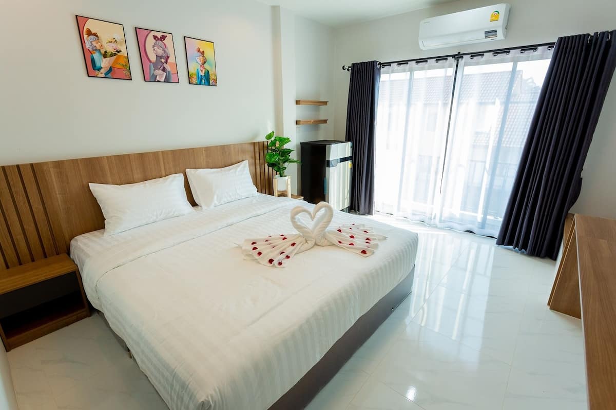 Superior Double Room | Desk, WiFi (free)
