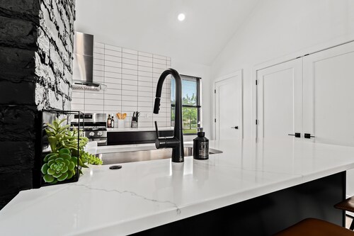 Aveline’s Abode - N. Corktown