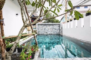 Outdoor pool - Hotel La Maravilla (Siem Reap)