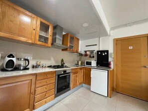 Private kitchen - Apartment in the center of Calella (Calella)