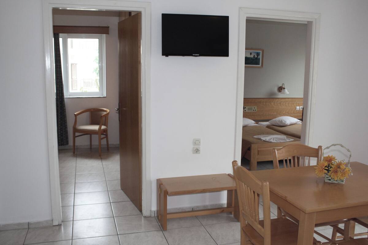In-room safe, blackout curtains, iron/ironing board (on request)