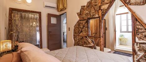 1 habitación, escritorio, wifi gratis y ropa de cama