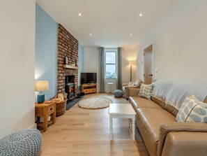 TV, fireplace - 3 bedroom accommodation in Square and Compass, near Haverfordwest (Square and Compass, near Haverfordwest)