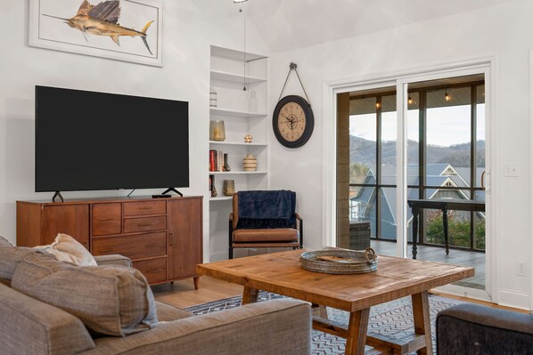 Smart TV, books