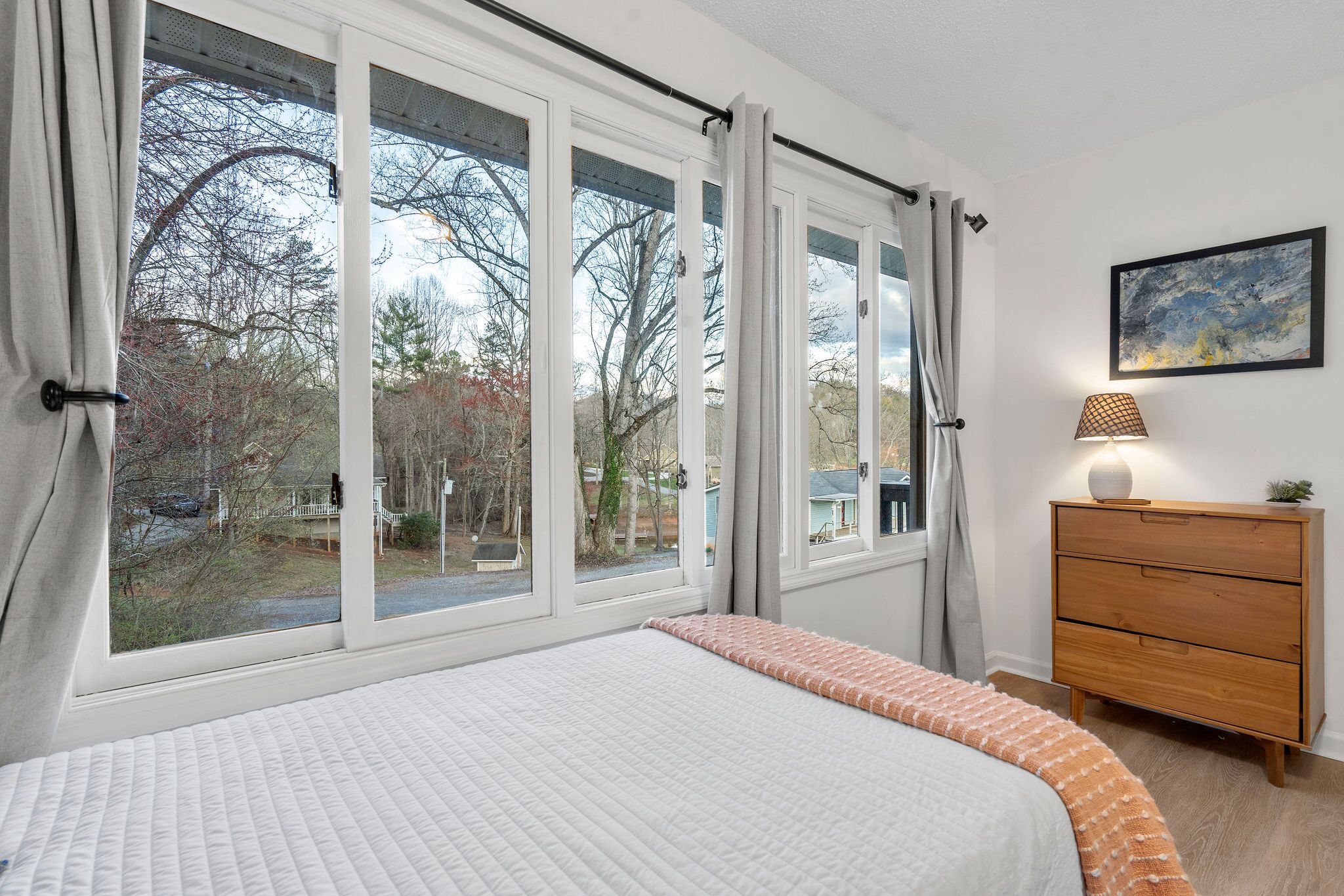 5 chambres, Wi-Fi gratuit, draps fournis