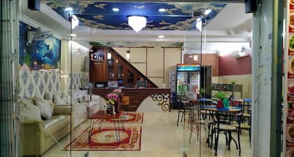 Unique Hotel Management Service