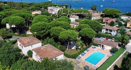 Renovated apartment near the beach and close to St. Tropez 20