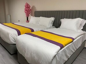 Desk, free WiFi - Güner City Hotel (Bursa)
