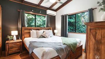 4 bedrooms, iron/ironing board, travel cot, free WiFi