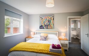 2 bedrooms, WiFi, bed sheets - Private 2 Bed Country Cottage - Parking & 1/2 Acre Garden (Poltimore)