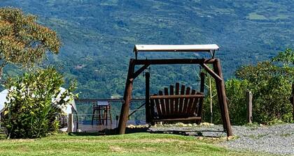 Reventazon River Mountain Lodge