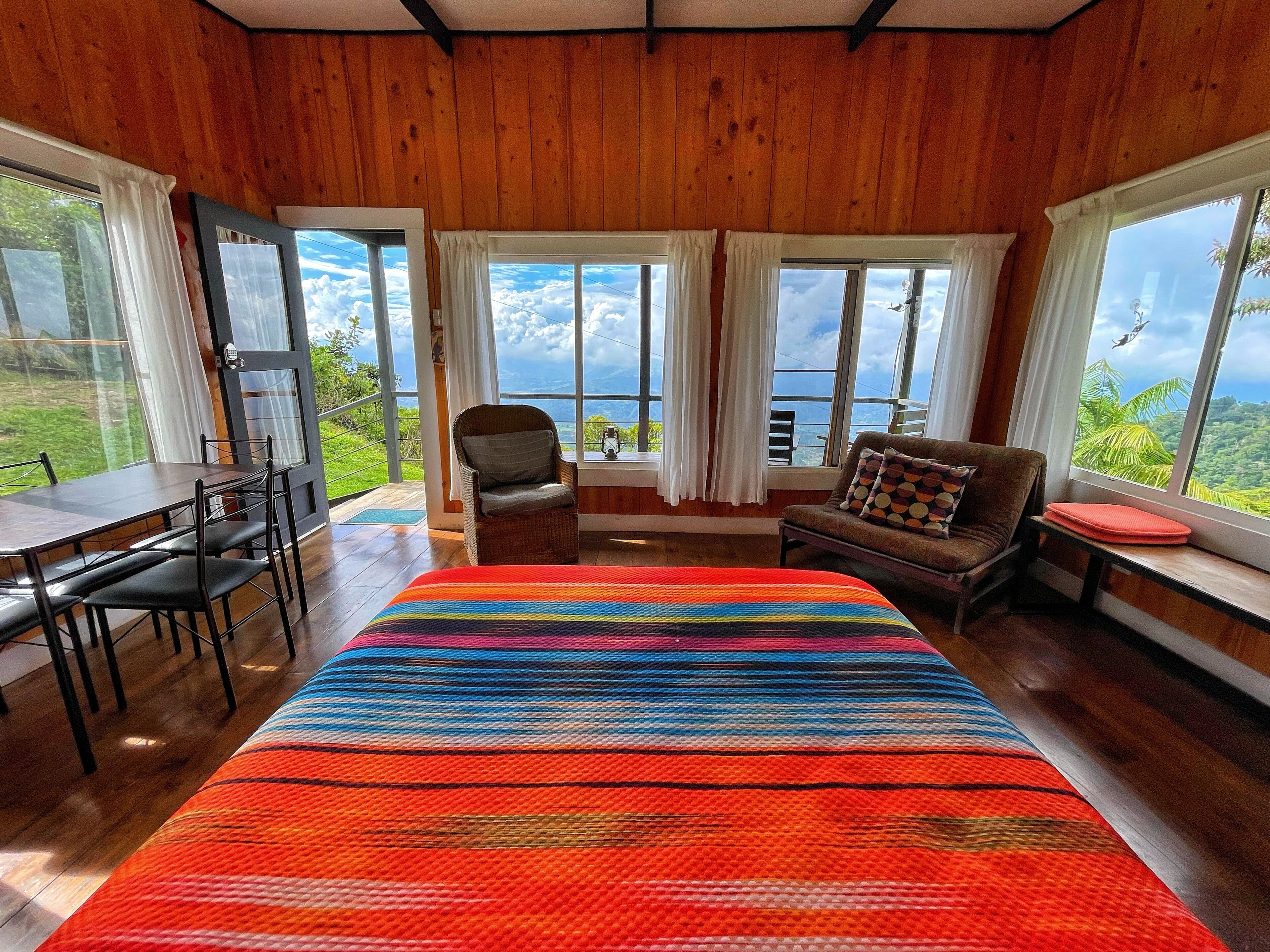 Hytte – deluxe | Individuelt dekorert, individuelt innredet og wi-fi (inkludert)