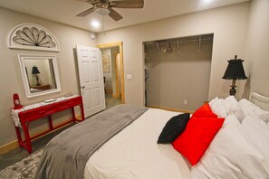 3 bedrooms, iron/ironing board, travel cot, free WiFi