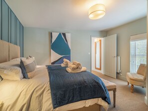 6 chambres, accès au Wi-Fi (inclus), literie fournie