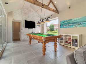 Games room - 6 bedroom accommodation in South Creake (South Creake)