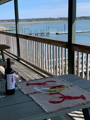 Outdoor dining - Dancing Waters at Sea Tag - Waterfront Condo! (Chincoteague Island)