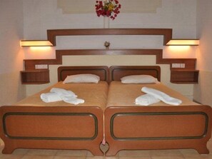 Room - Tassos Apartments (Corfu)