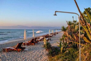 Property grounds - Tassos Apartments (Corfu)