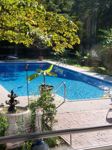 Beautiful 1915 Four Square Home 5 minutes to downtown Petersburg VA