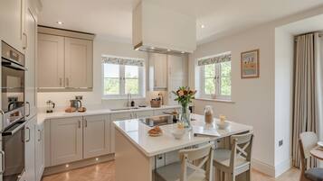 Dishwasher, highchair