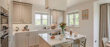 Geschirrspüler, Hochstuhl