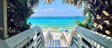 Beach nearby, sun-loungers, beach towels