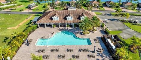 Udendørs pool, opvarmet pool