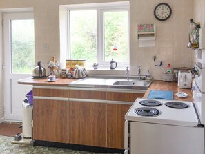 Private kitchen - 2 bedroom accommodation in Barmouth (Barmouth)